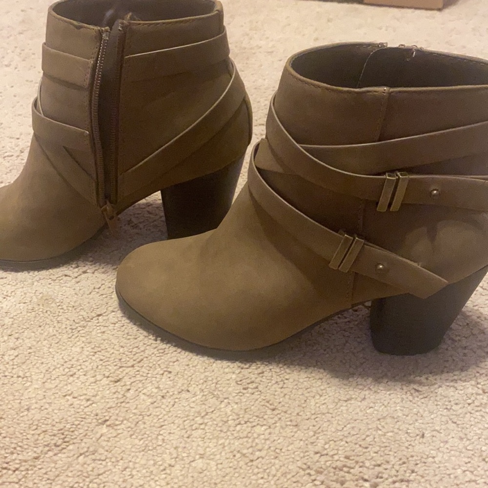 Booties - Picture 3 of 4